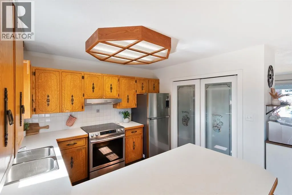 5445 56 Street