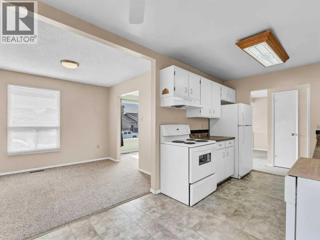90 Simpson Crescent SE