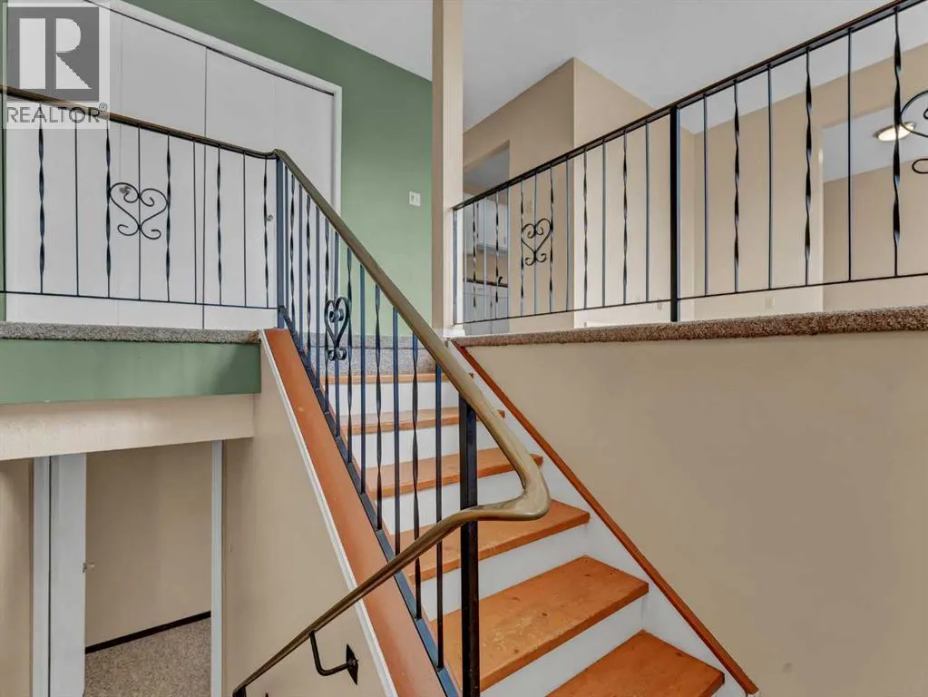 90 Simpson Crescent SE
