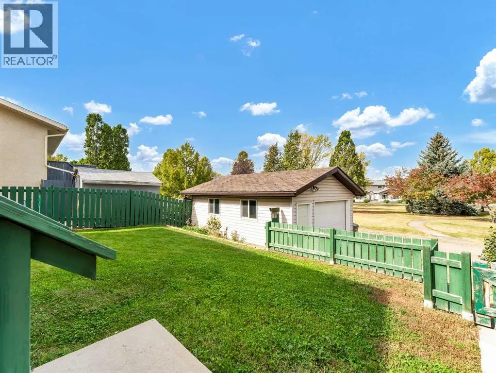 90 Simpson Crescent SE