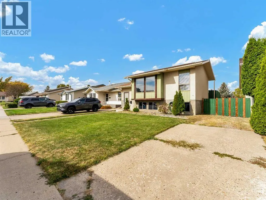 90 Simpson Crescent SE