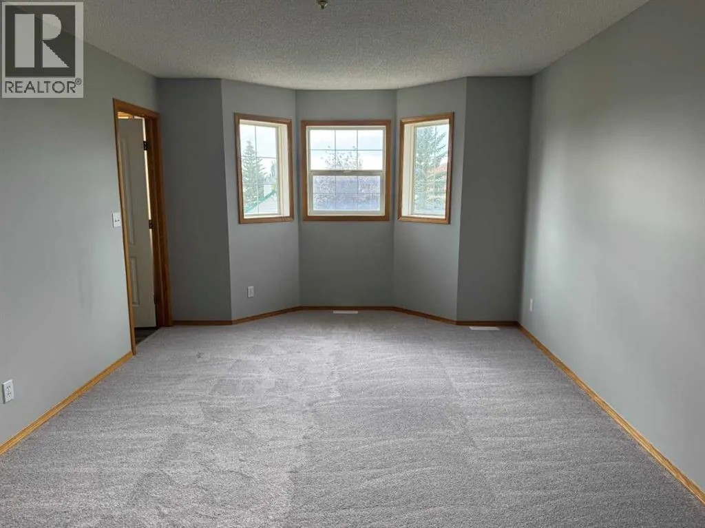 22 Arbour Butte Road NW