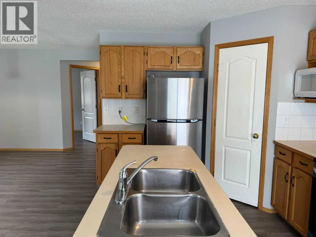 22 Arbour Butte Road NW
