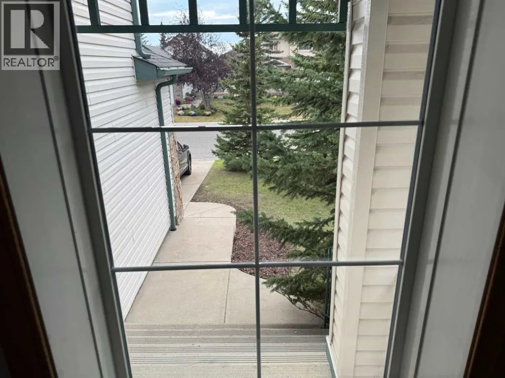 22 Arbour Butte Road NW