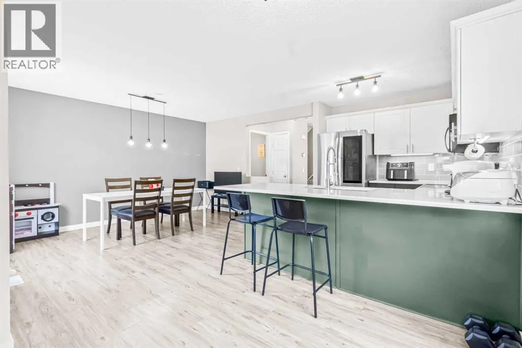 137 Covepark Crescent NE