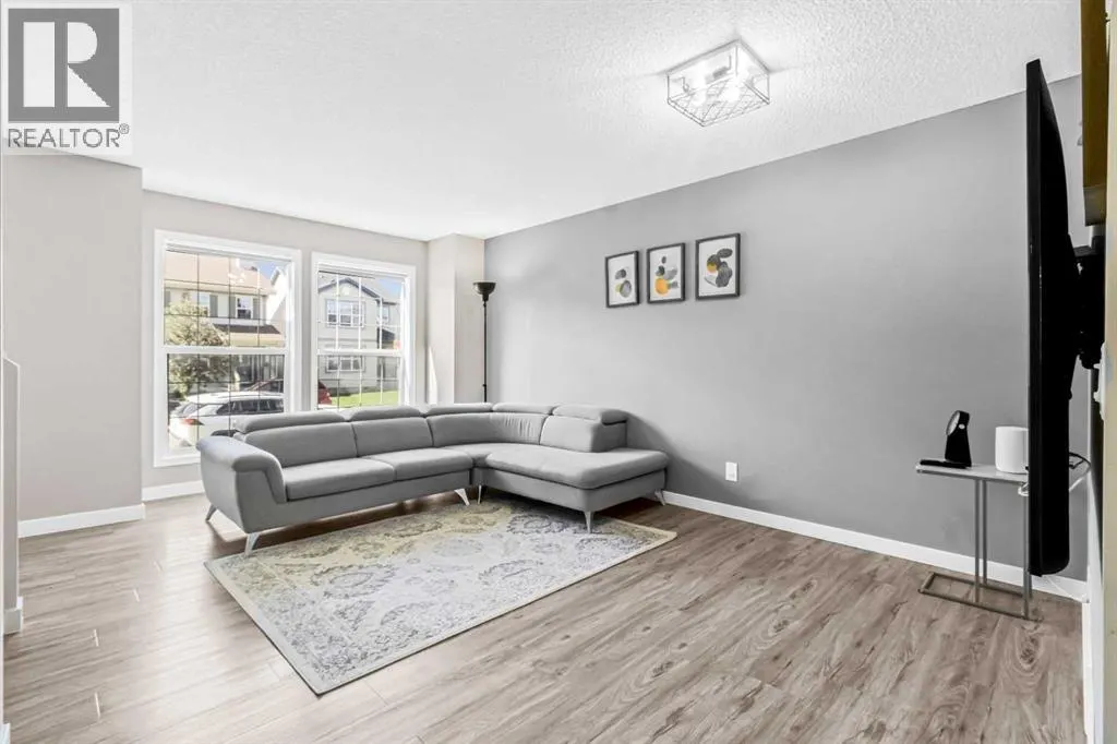 137 Covepark Crescent NE