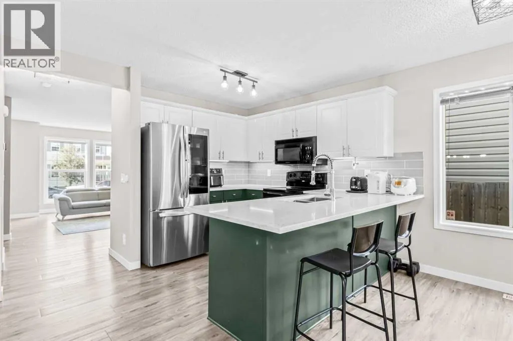 137 Covepark Crescent NE