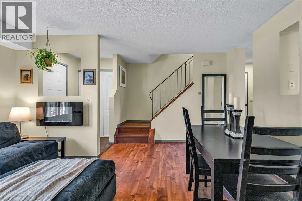 23 Riverbirch Place SE