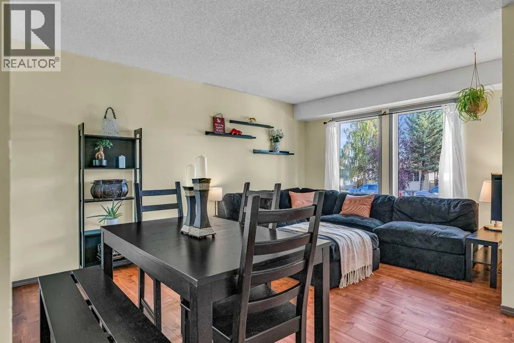 23 Riverbirch Place SE