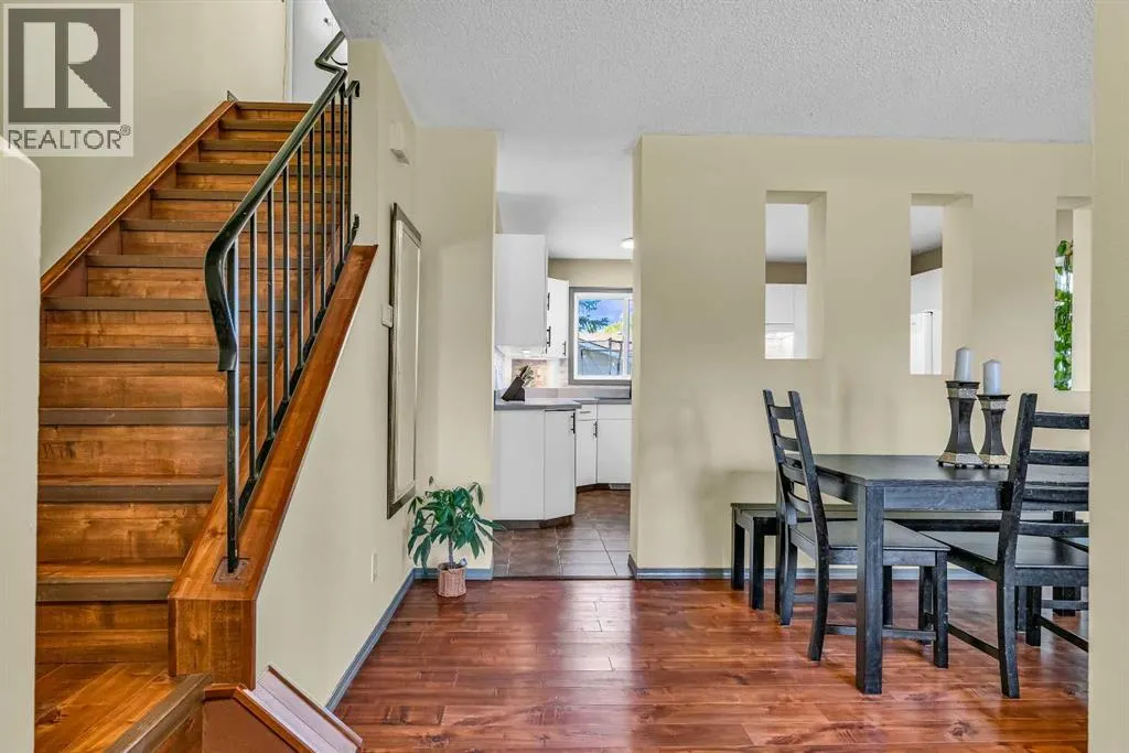 23 Riverbirch Place SE