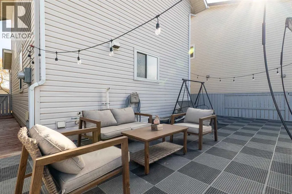 23 Riverbirch Place SE