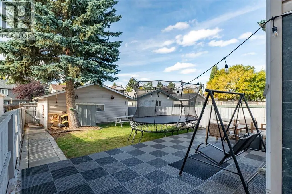23 Riverbirch Place SE
