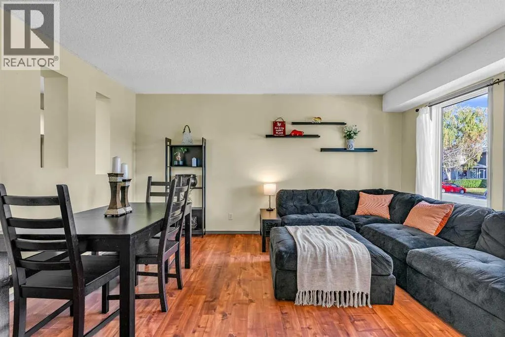 23 Riverbirch Place SE