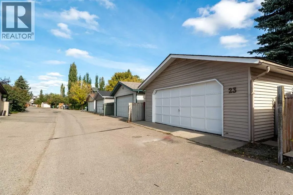 23 Riverbirch Place SE