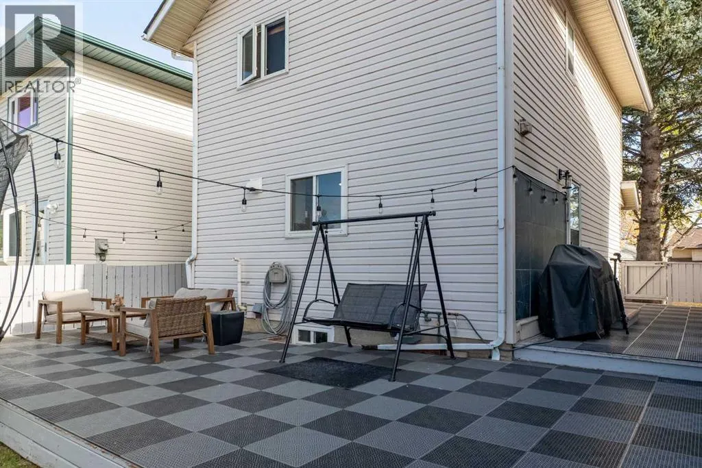 23 Riverbirch Place SE