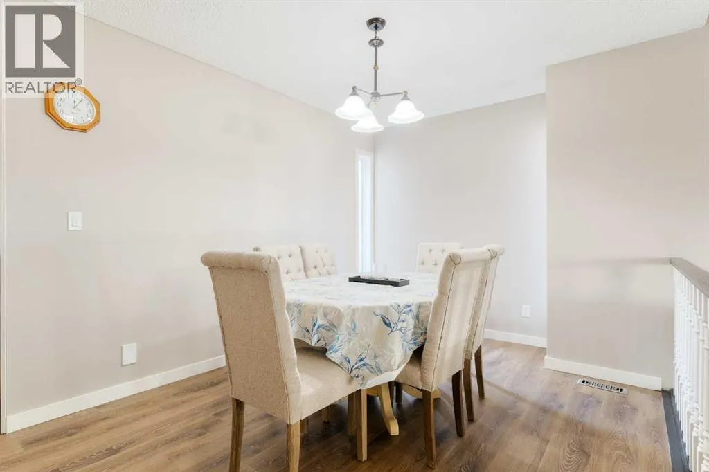 131 Macewan Meadow Way NW