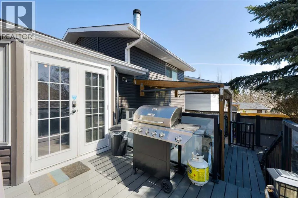 131 Macewan Meadow Way NW