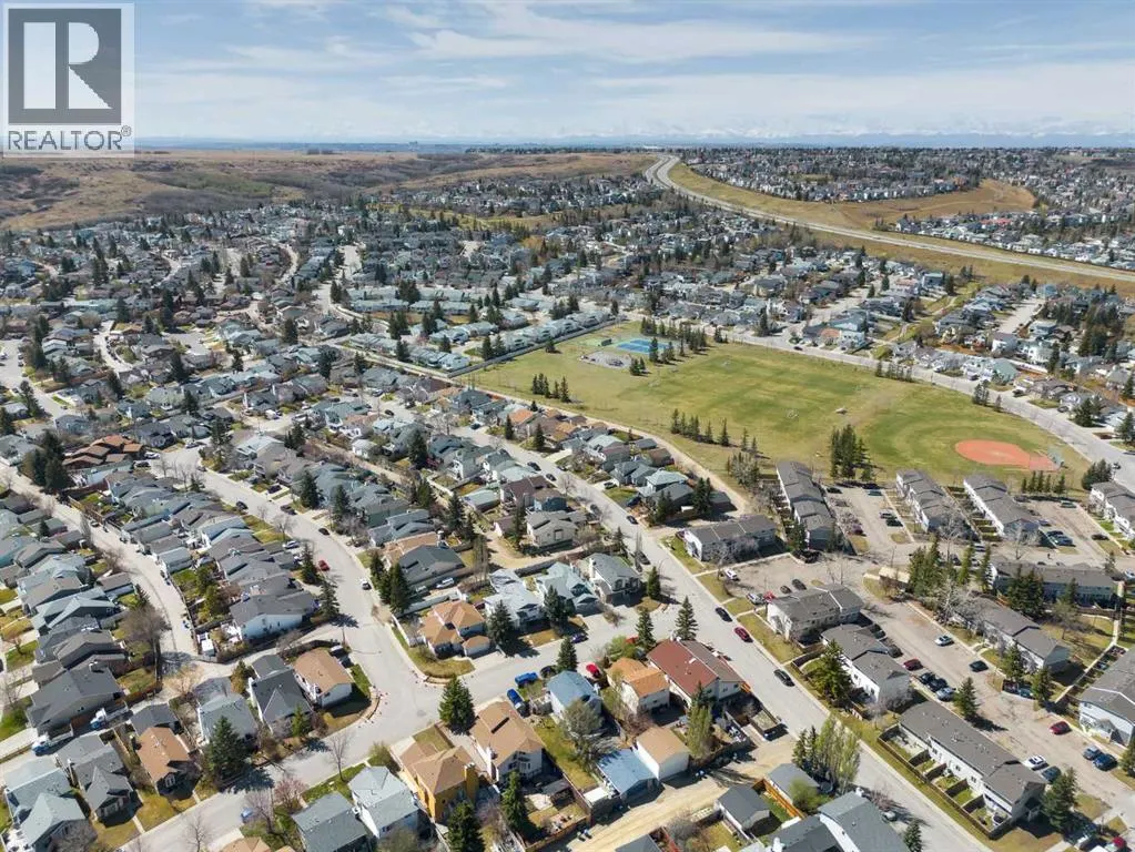 131 Macewan Meadow Way NW