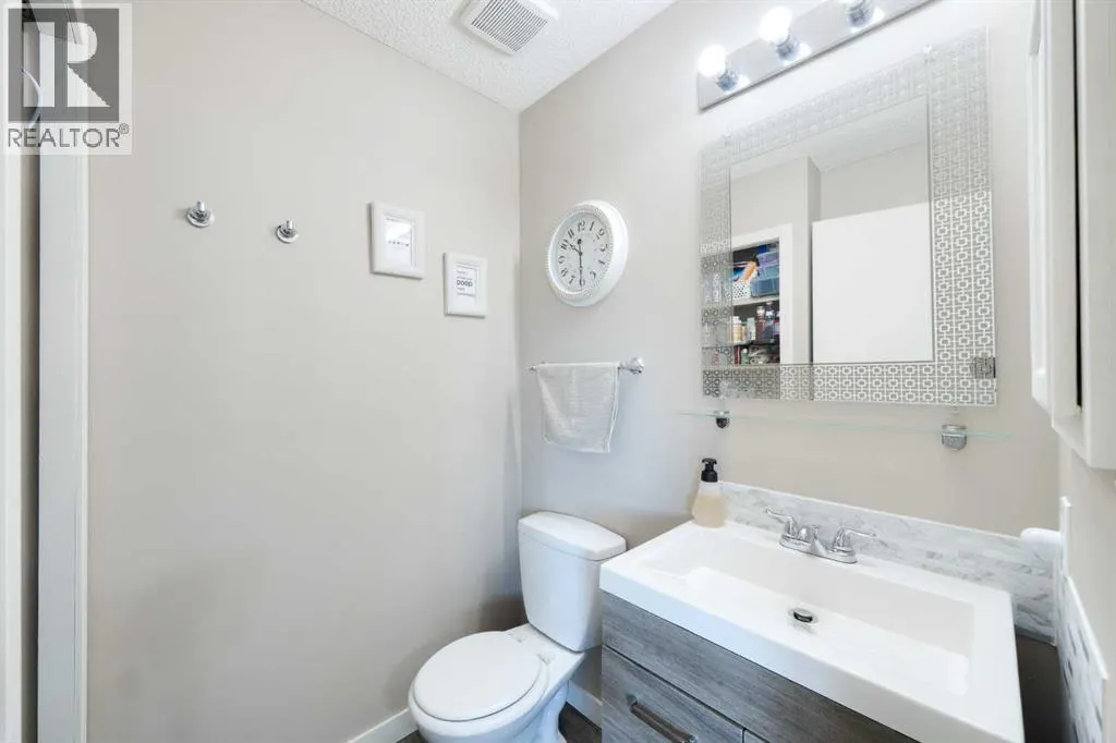 131 Macewan Meadow Way NW