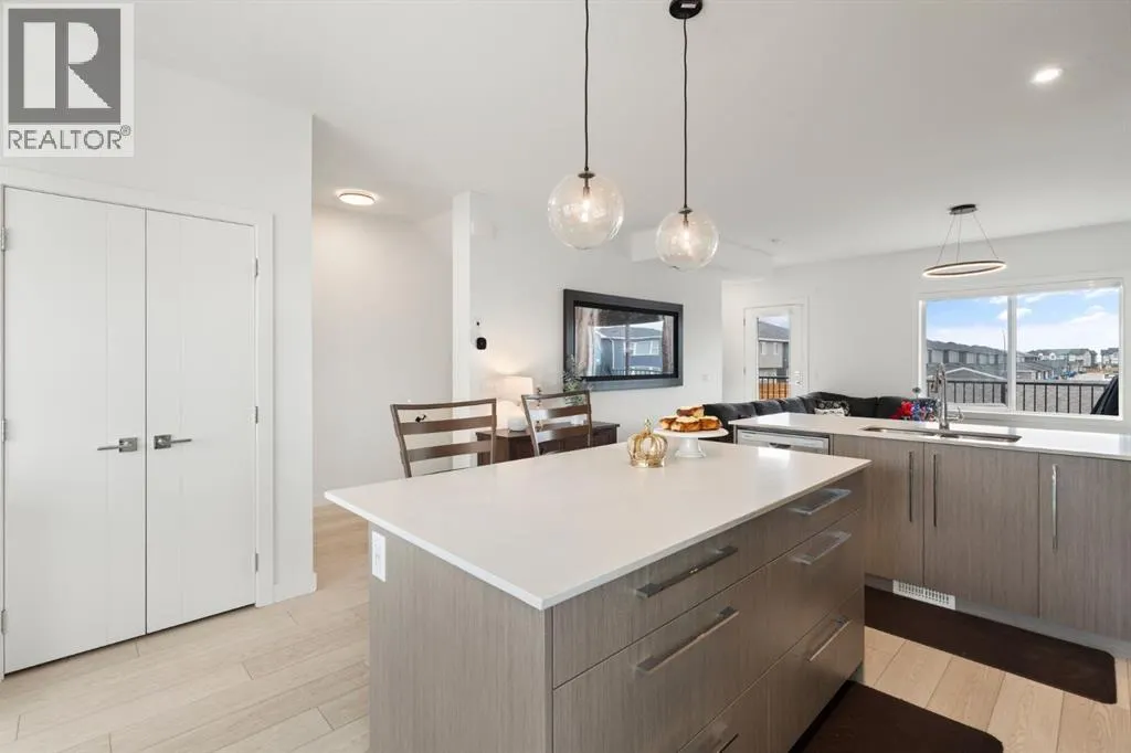 501, 335 Creekside Boulevard SW