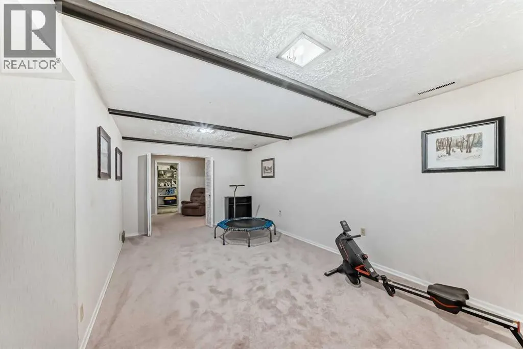 44 Gordon Drive SW