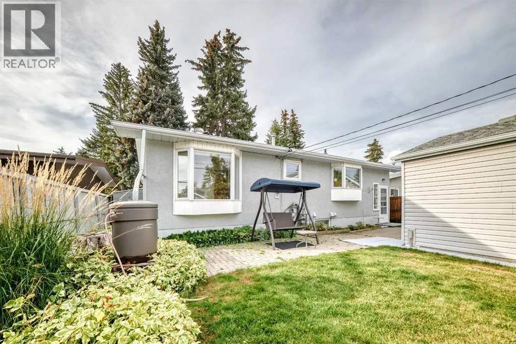 44 Gordon Drive SW