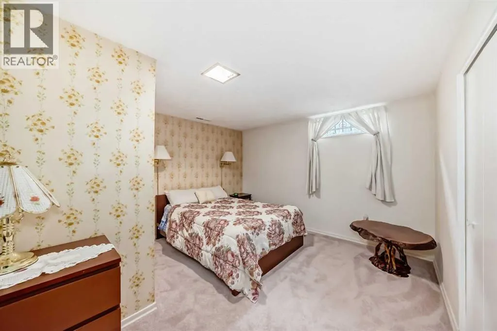 44 Gordon Drive SW