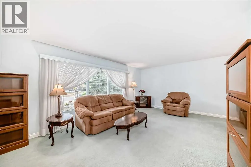 44 Gordon Drive SW