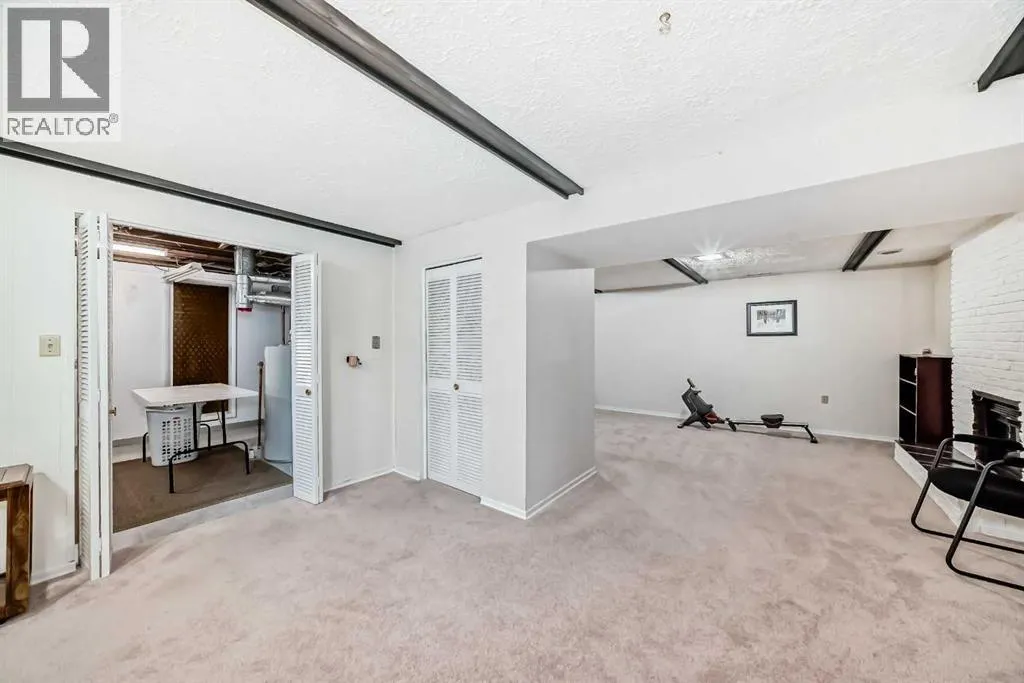 44 Gordon Drive SW