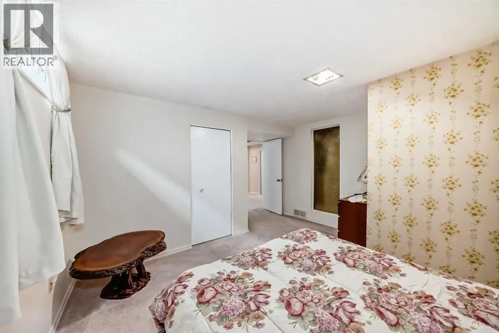 44 Gordon Drive SW