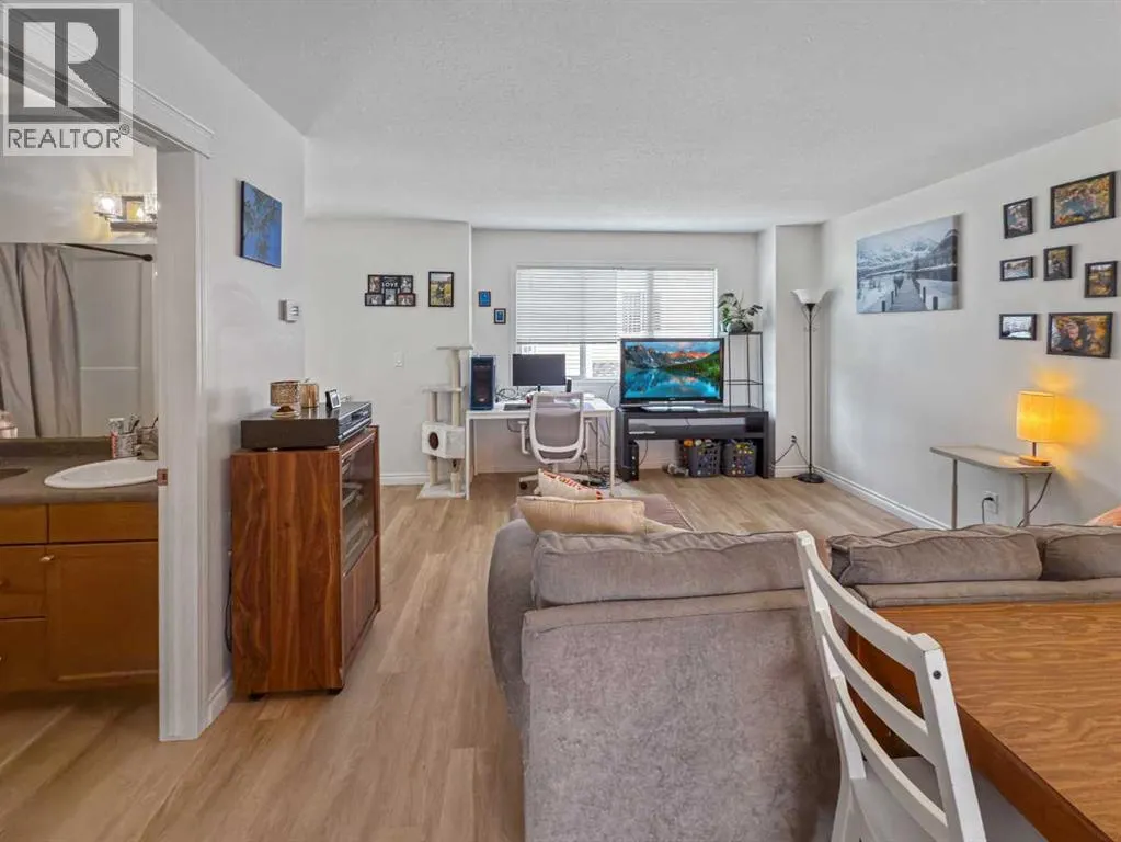 G103, 8640 103 Avenue