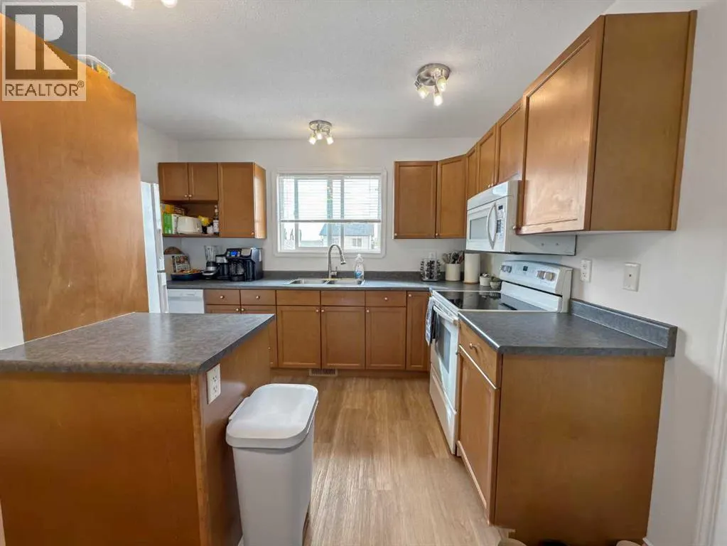 G103, 8640 103 Avenue