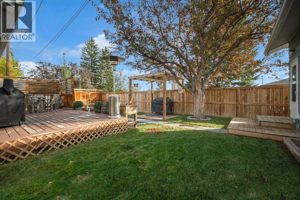 51 Hazelwood Crescent SW