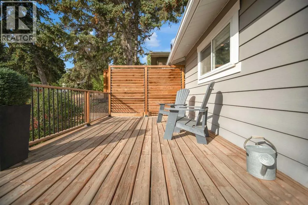 51 Hazelwood Crescent SW