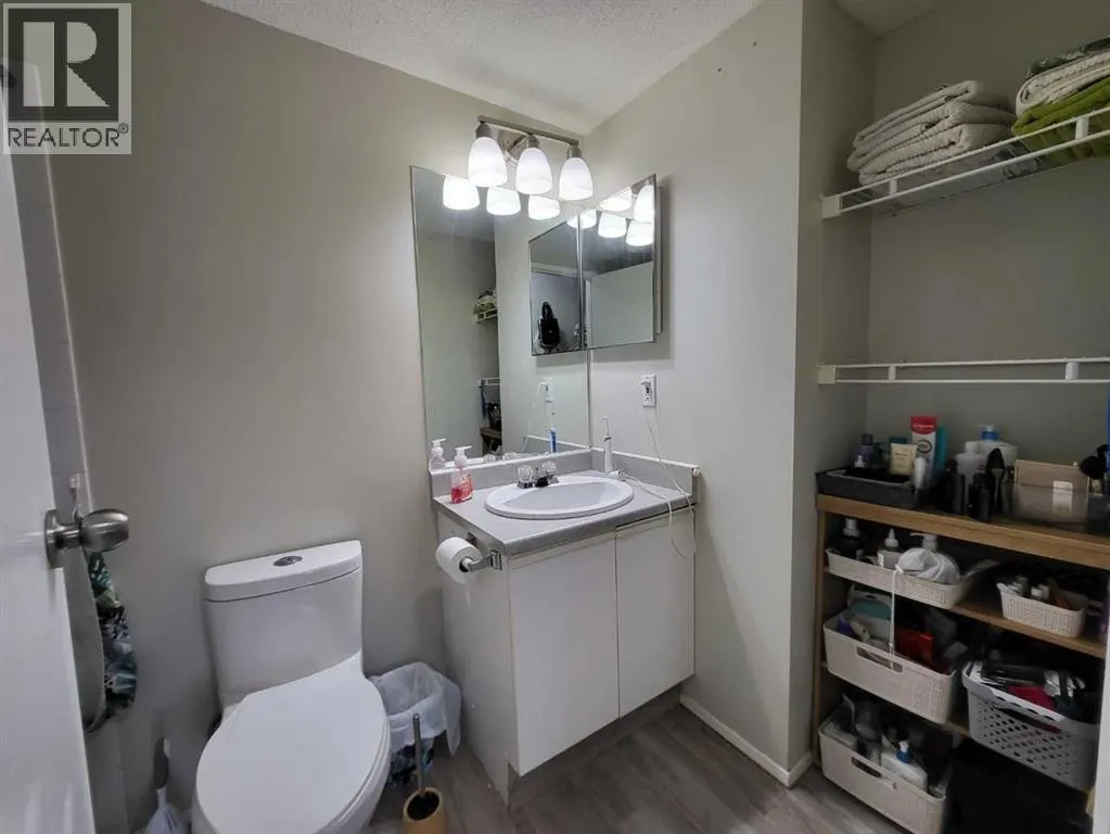 113, 485 Redcrow Boulevard W
