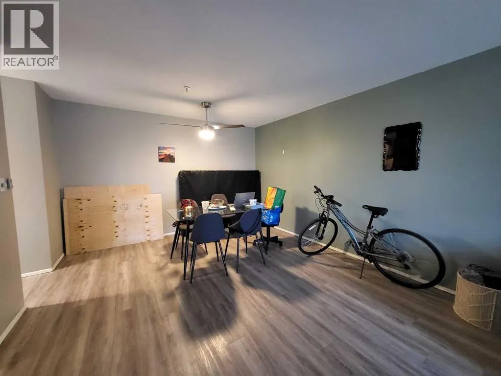 113, 485 Redcrow Boulevard W