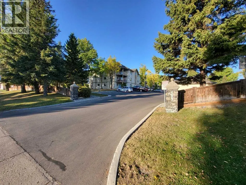 113, 485 Redcrow Boulevard W