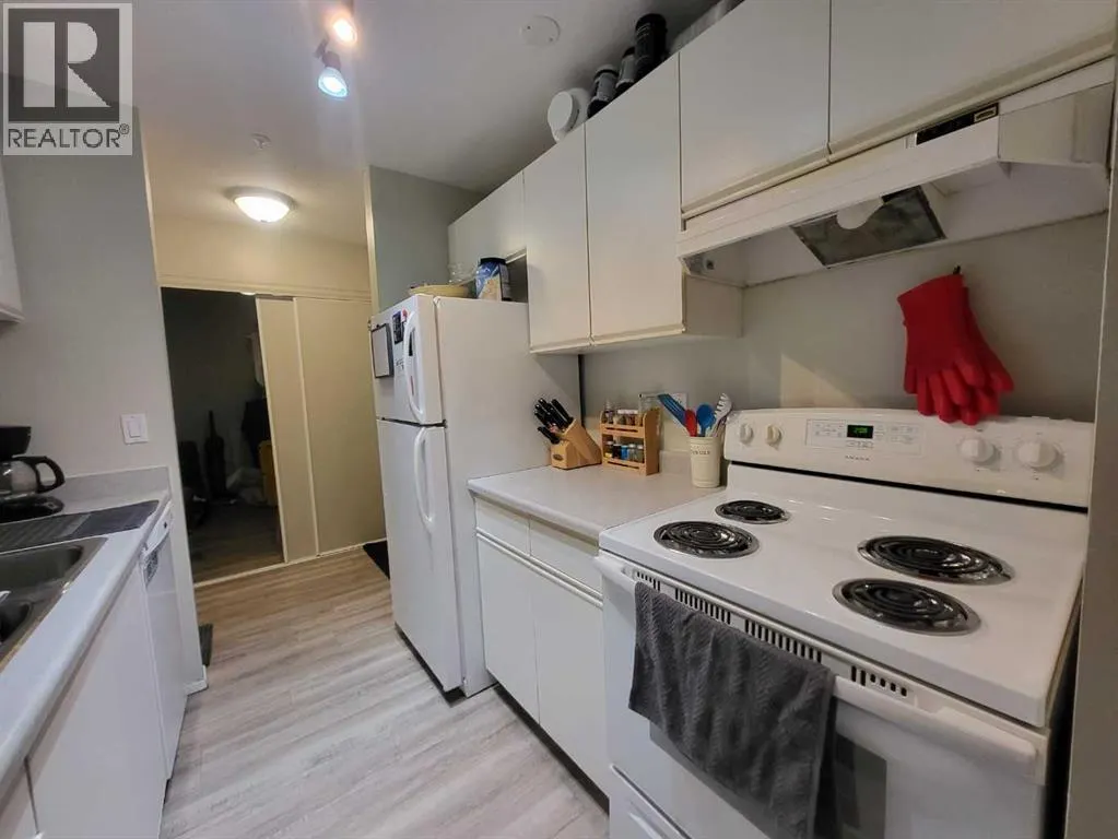 113, 485 Redcrow Boulevard W