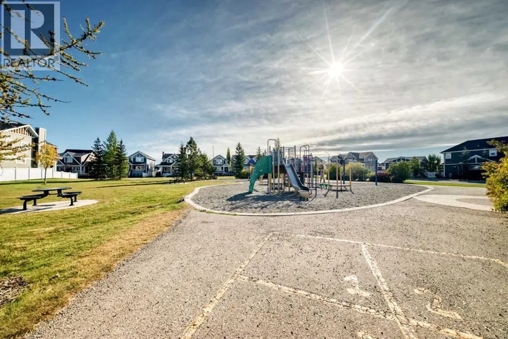 790 River Heights Crescent