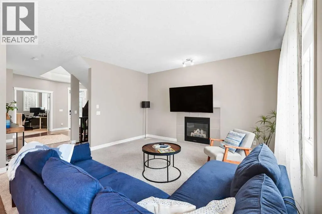 136 Silverado Skies Manor SW