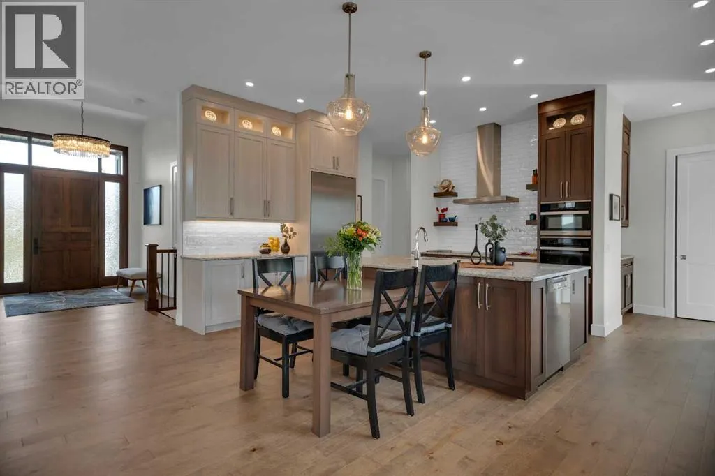 220 Parkwood Place SE
