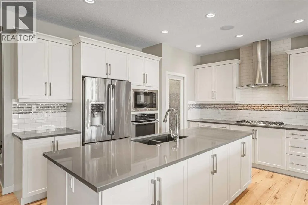 220 Auburn Meadows Crescent SE