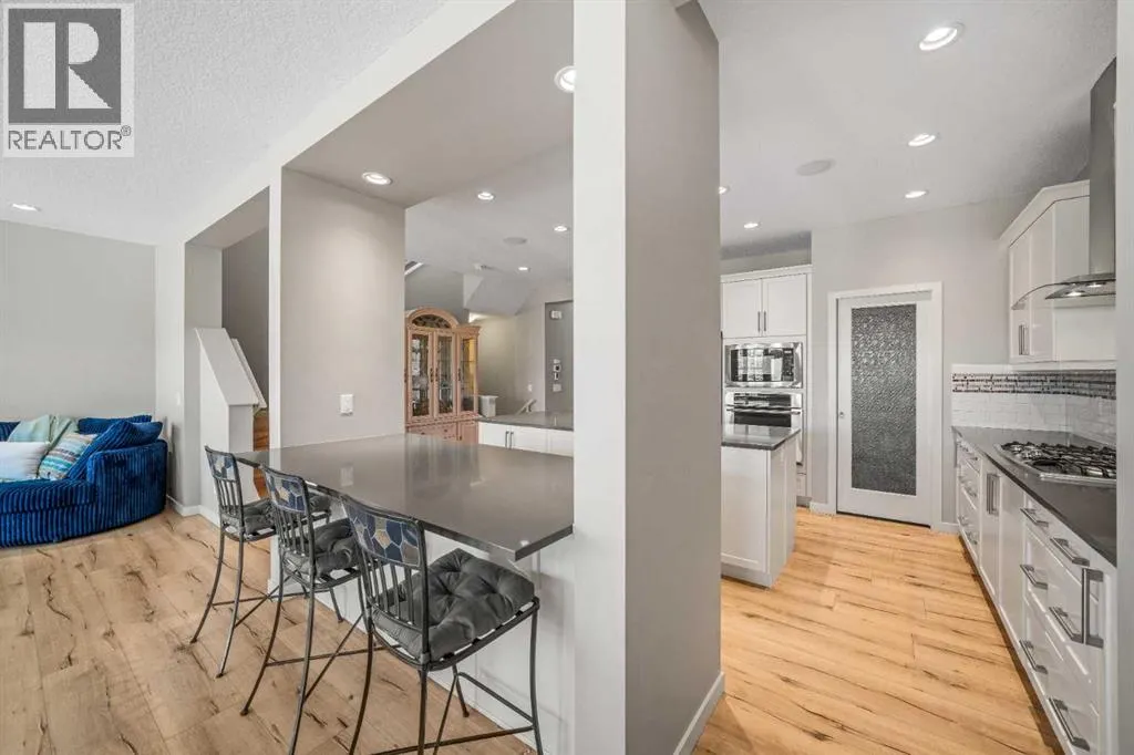 220 Auburn Meadows Crescent SE