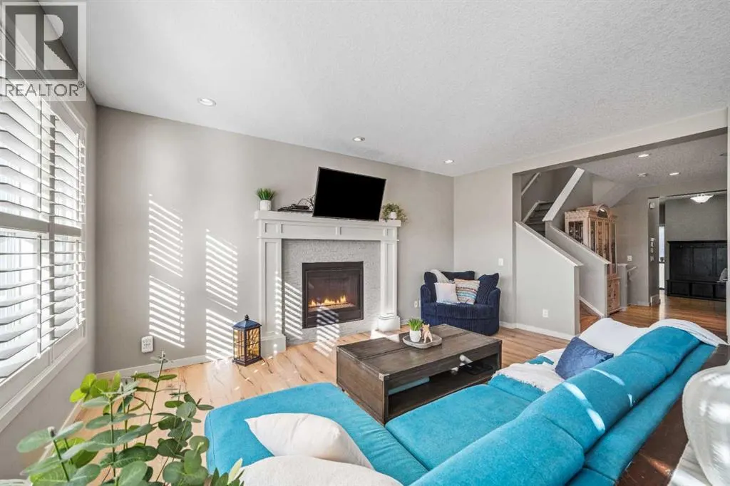 220 Auburn Meadows Crescent SE