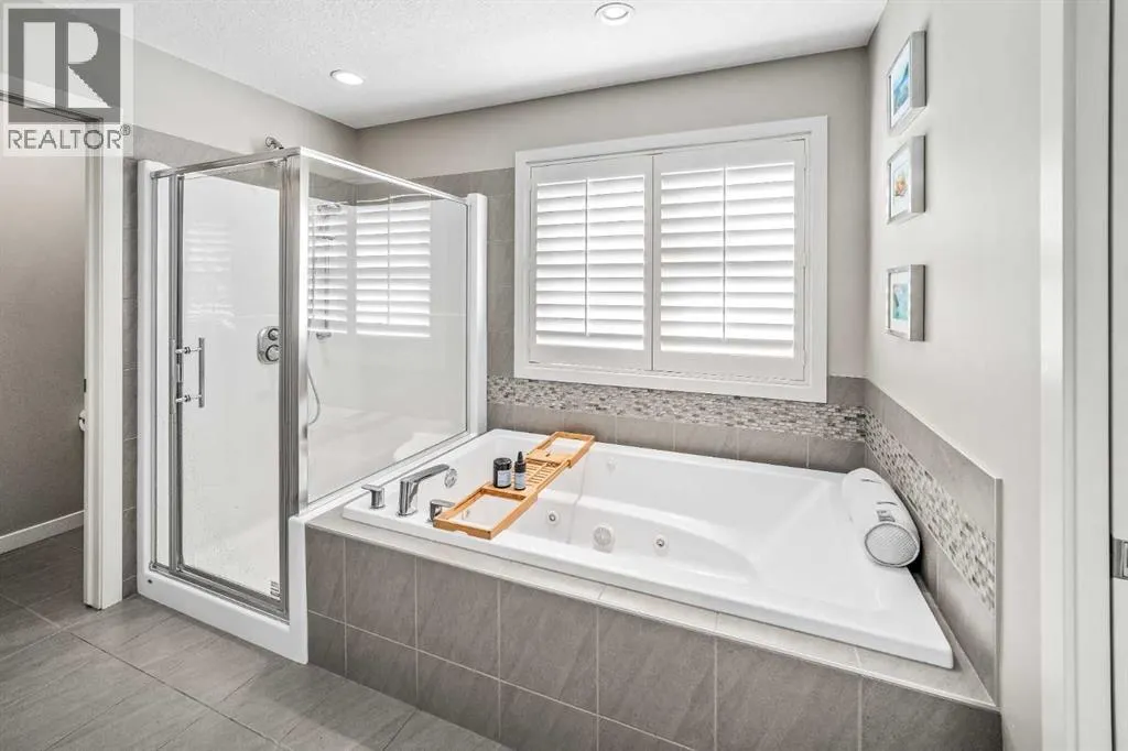 220 Auburn Meadows Crescent SE