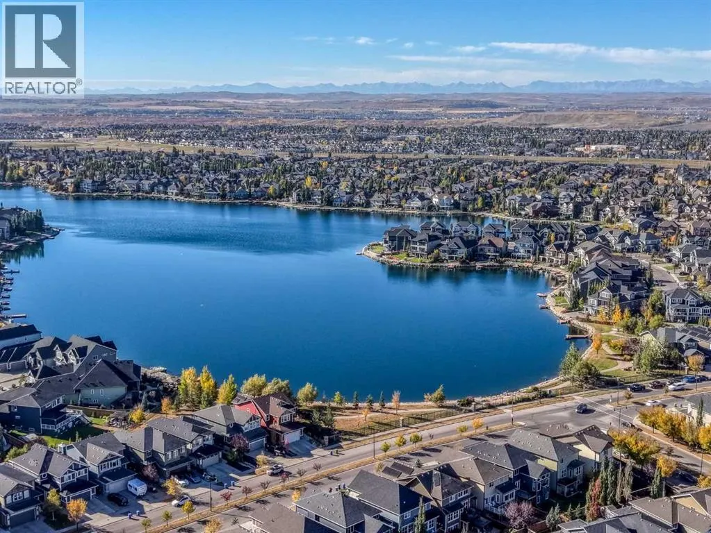 220 Auburn Meadows Crescent SE