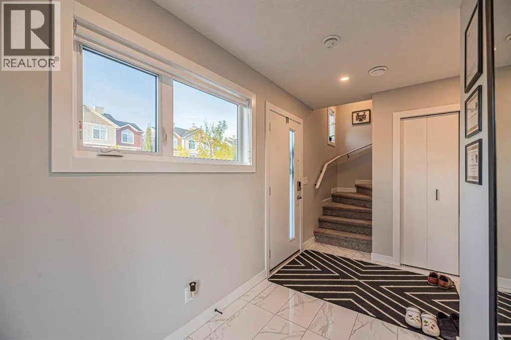 71 Skyview Ranch Avenue NE
