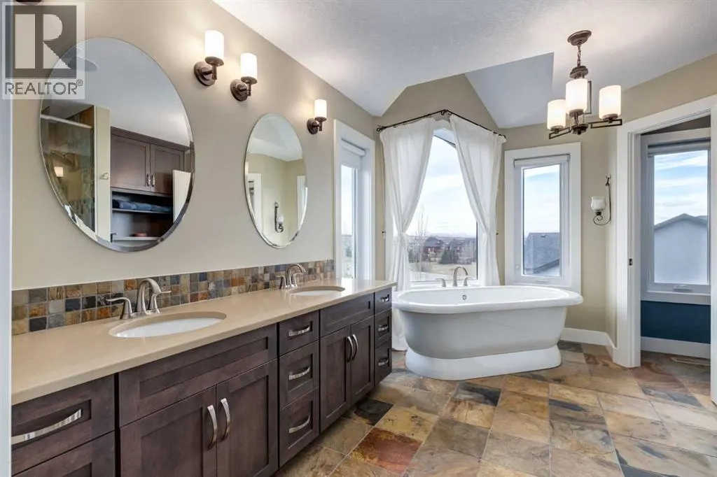 55 Monterra Cove