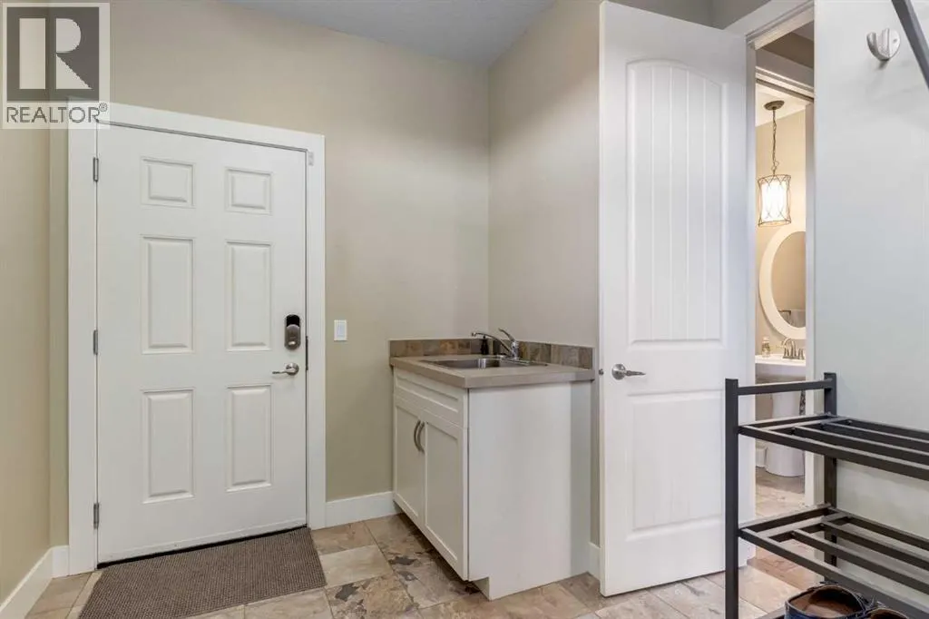 55 Monterra Cove