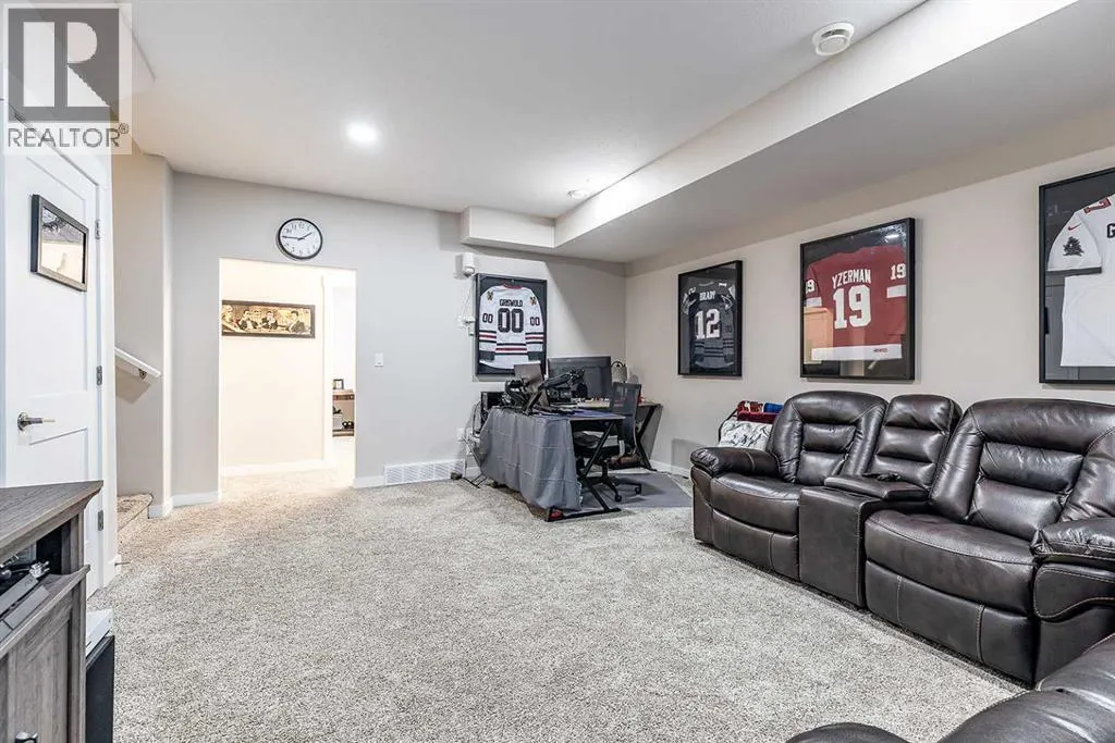 258 Ranchview Crescent NE